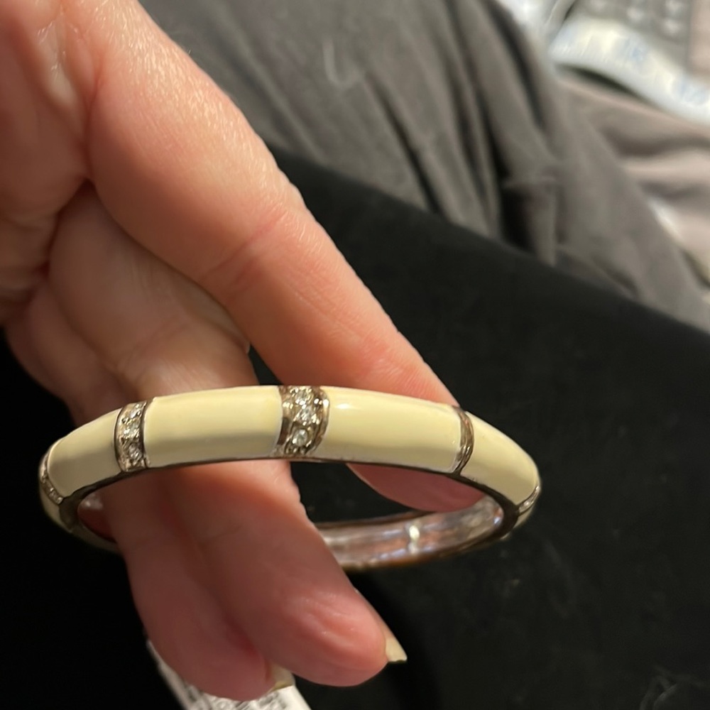 NWT Anna & Ava ivory hinged bracelet